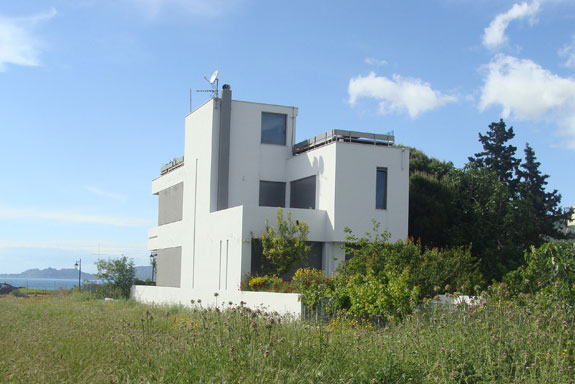 Luxurious home at the beach of Loutraki